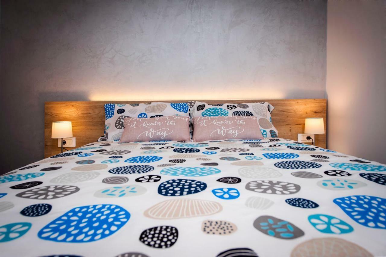 Studio Apartment Kris Rovinj Eksteriør billede